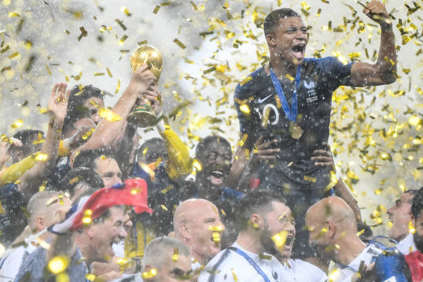 是现代足球 是现代足球